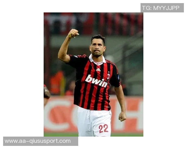 裁判专家指出国米应获点球紫百合后卫存在明显拉拽行为