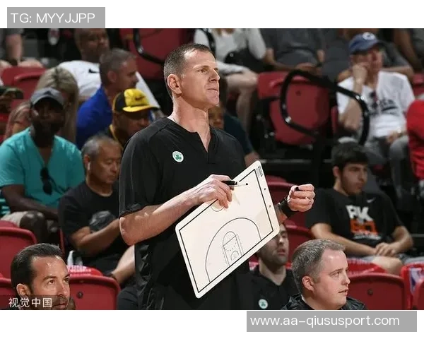 卢指导强调勇士与绿军打法相似强调球队需提升硬朗风格